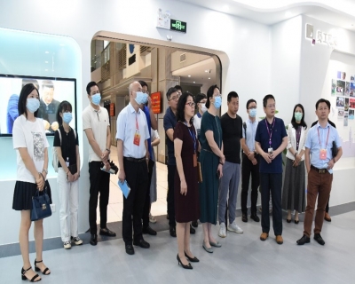 南山區(qū)人大常委會(huì)副主任、區(qū)總工會(huì)主席路玉萍率隊(duì)蒞臨國(guó)微電子開(kāi)展集成電路產(chǎn)業(yè)調(diào)研